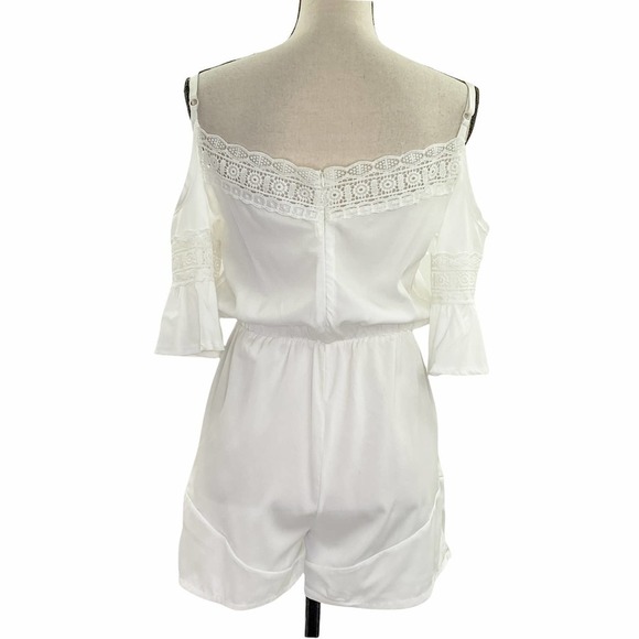 FURTADO Solid White Lace Trim Cold Shoulder Short Sleeve Mini Romper Size Small - Picture 2 of 16